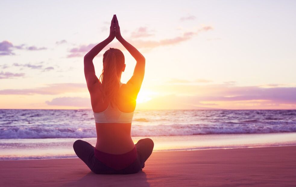 vingrinājumi ar jogas elementiem svara zaudēšanai